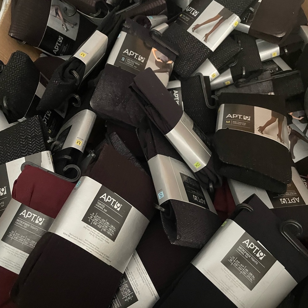 8 pairs of Apt 9 (NWT) Women’s Tights Assorted Colors. A lot Available